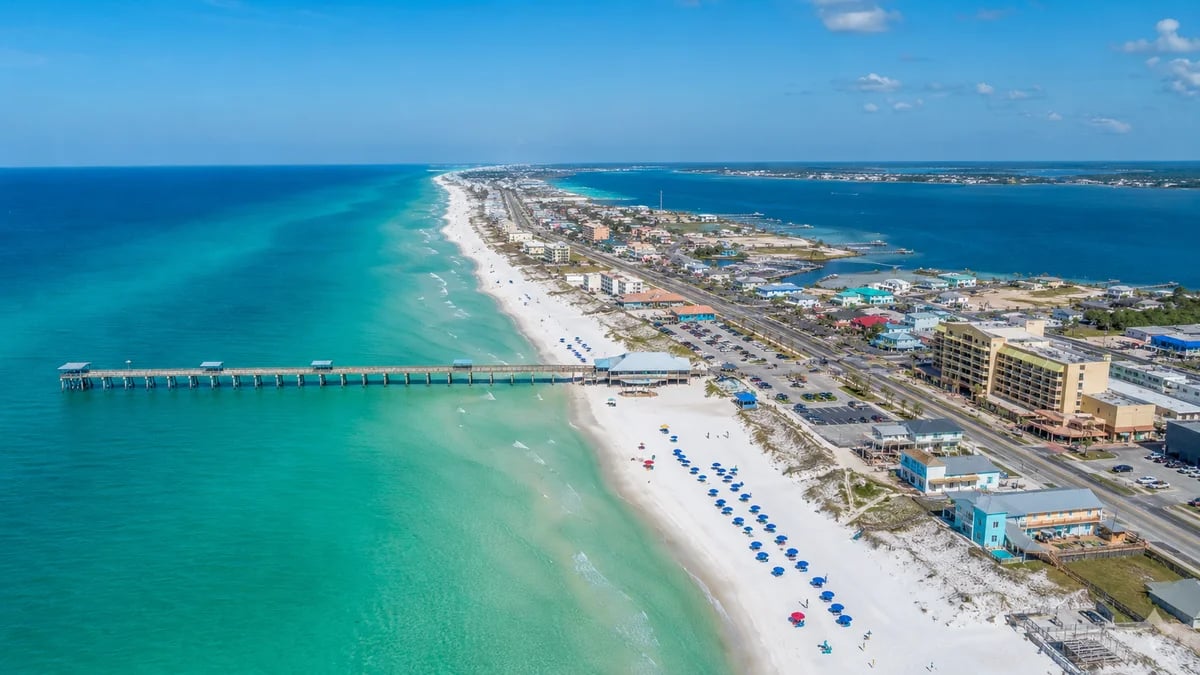 How Crowded Is Pensacola Beach?