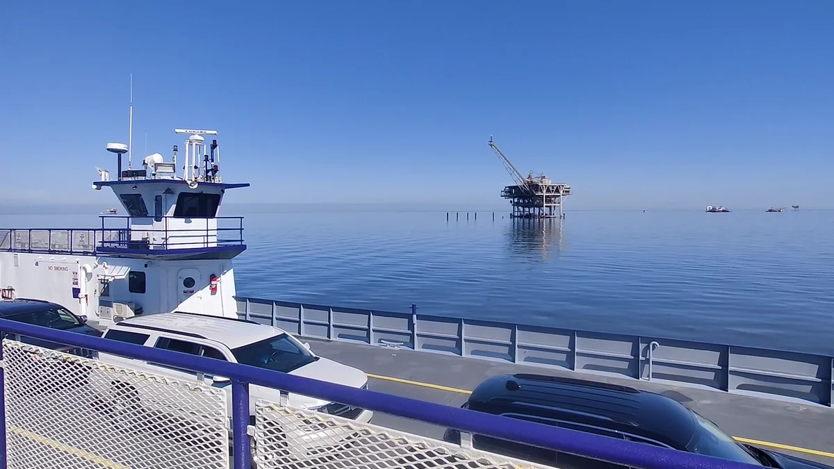 Dauphin Island Ferry: Mobile Bay Crossing Times, Fares & Tips
